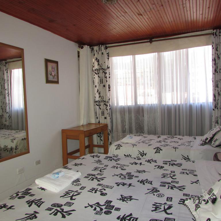 Casa De Huespedes Shalom Victoria Guest House Bogotá Eksteriør bilde