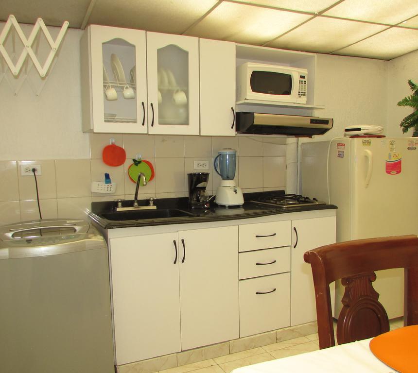 Casa De Huespedes Shalom Victoria Guest House Bogotá Eksteriør bilde