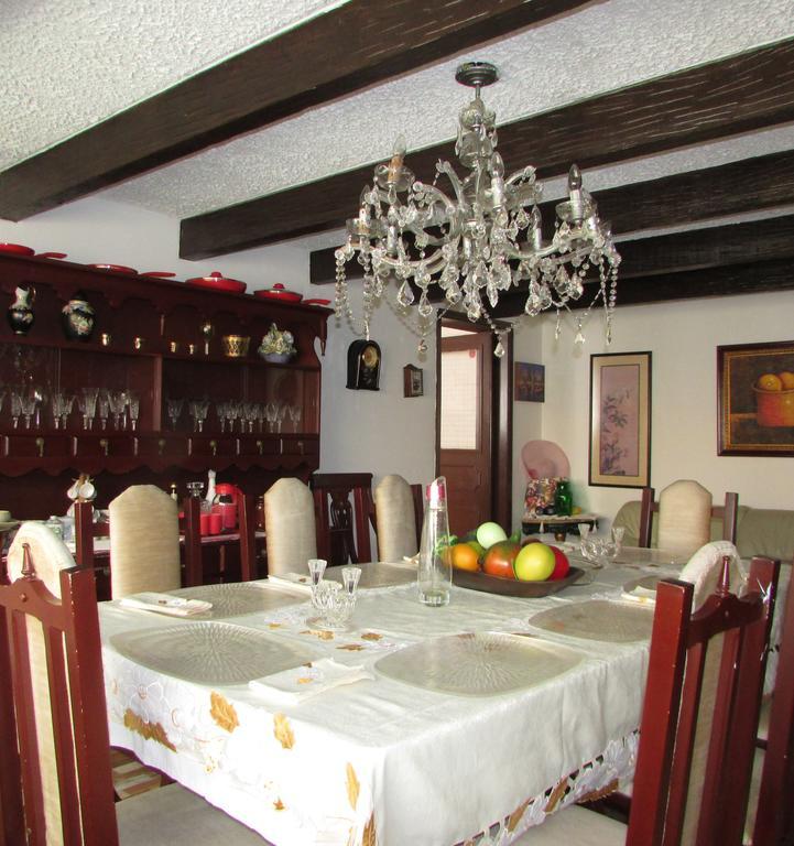 Casa De Huespedes Shalom Victoria Guest House Bogotá Eksteriør bilde